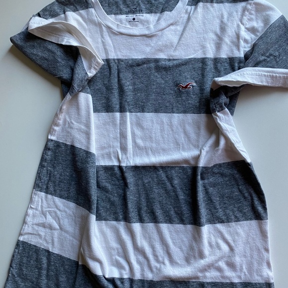 2 men’s t-shirts Hollister S Volcom M - Picture 11 of 15